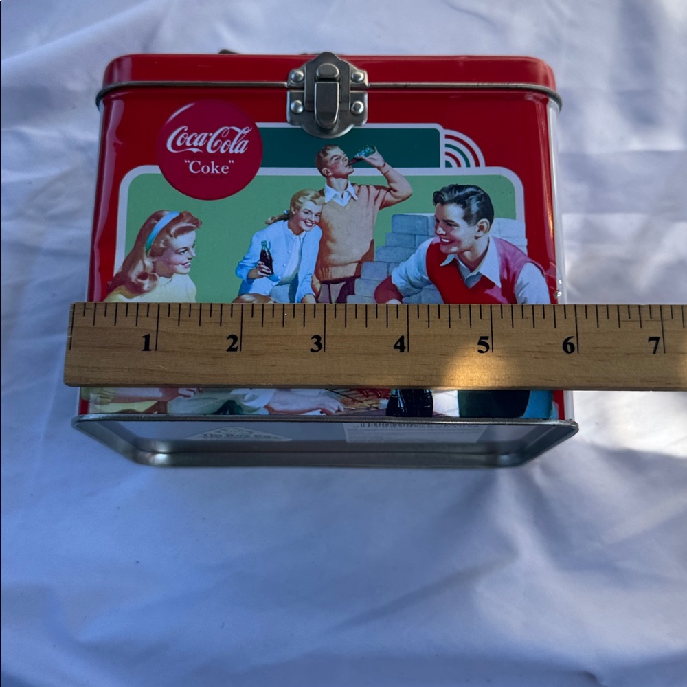 Coca-Cola Red Tin Box with Bottle Opener - Picture 7 of 7